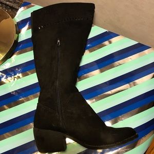 Black knee high 🛍